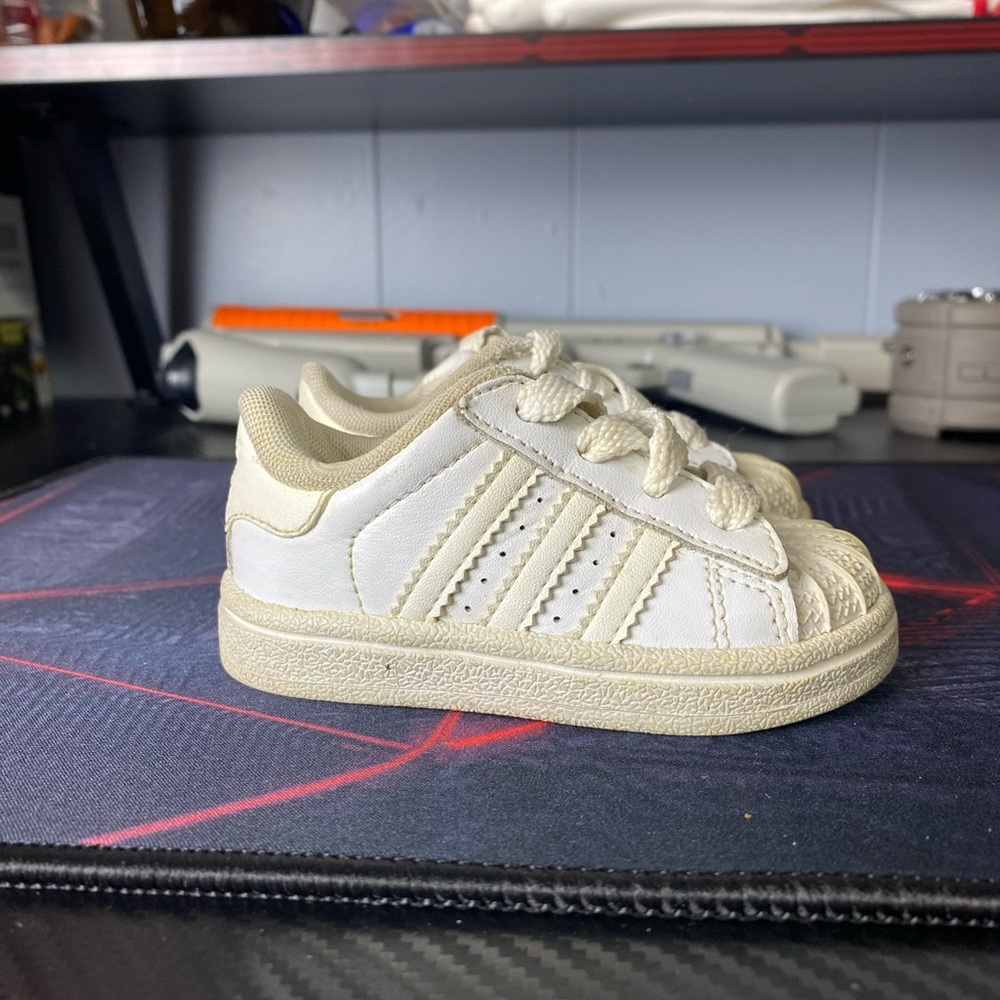 Kids Adidas Shell toe